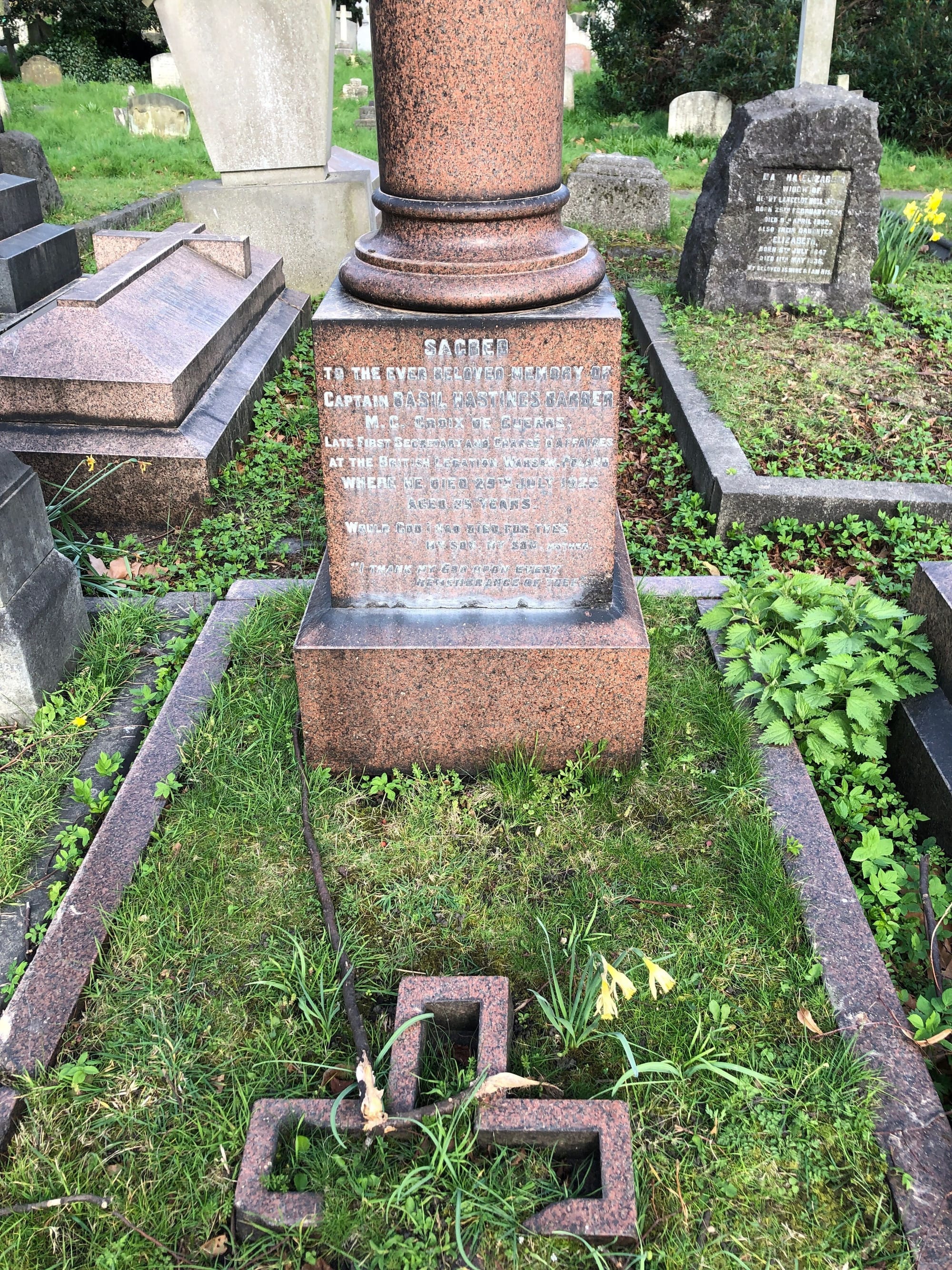 BARBER, Basil Hastings. Captain. 'C' Squadron. Awarded the Military Cross and the French Croix de Guerre. Gravestone.