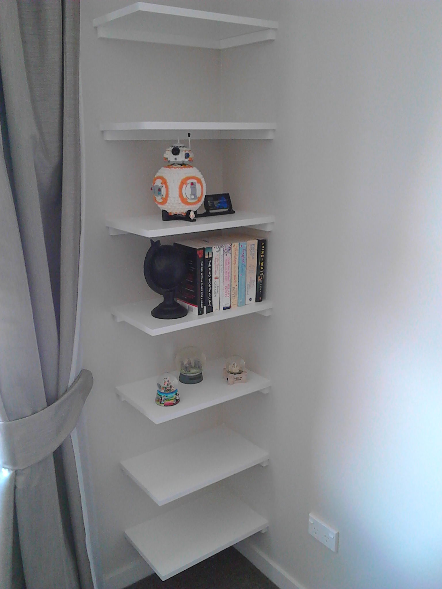 Floating Corner Shelves 2