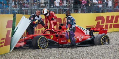 F1 - German Grand Prix: Hamilton Wins from 14th, Vettel Crashes from P1