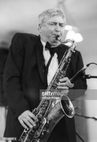 April in Paris – ורנון דיוק