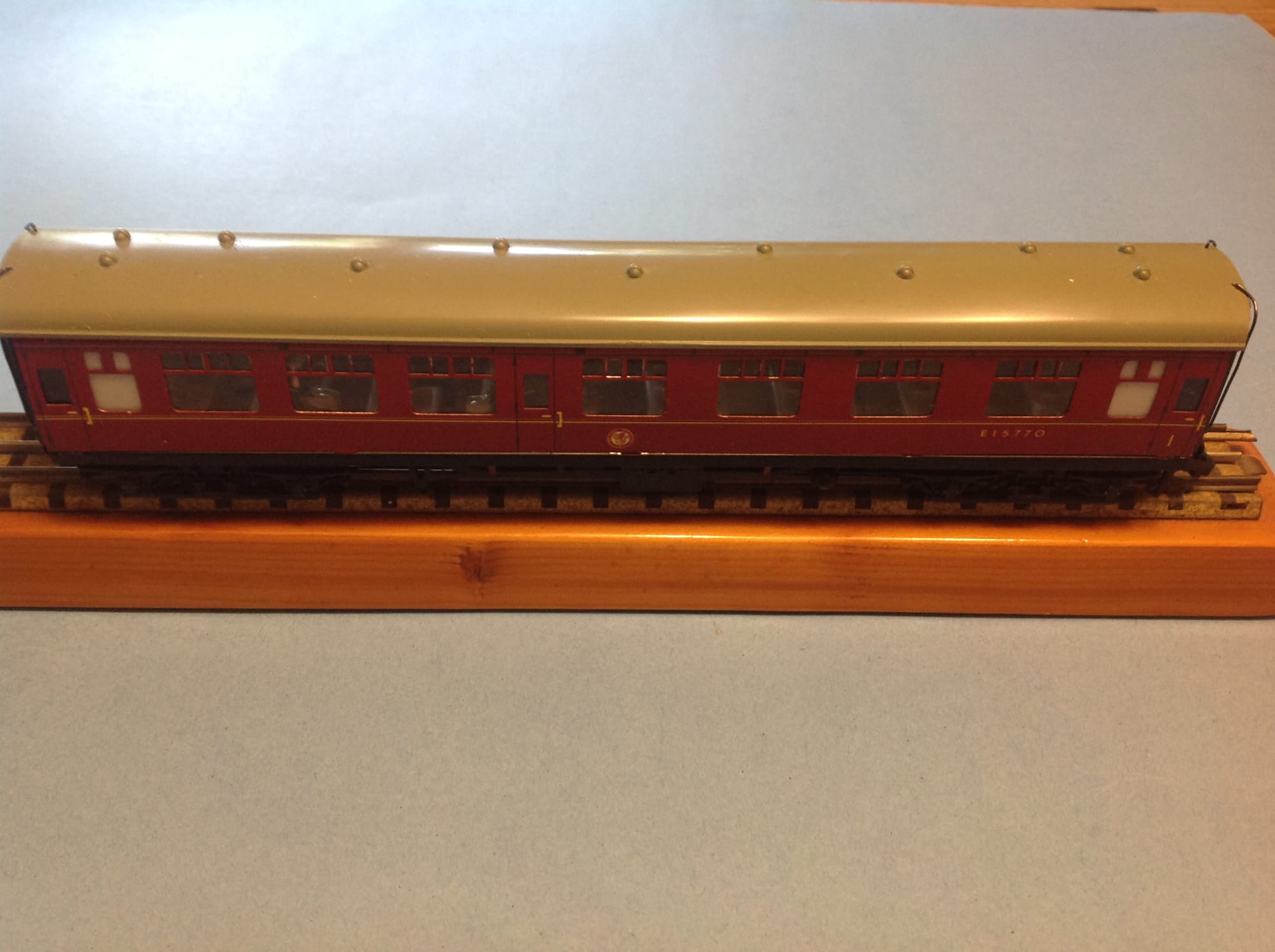 4052 Corridor Composite Coach  No.E15770