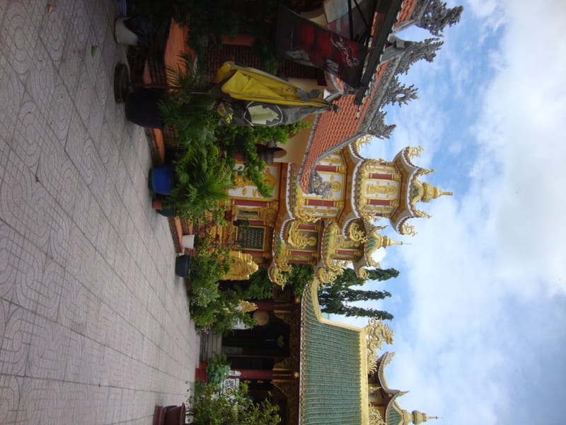 2 usd new domain /year buy in www.domain.com