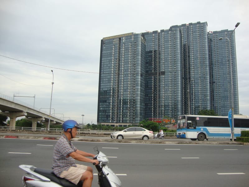 khu dân cư vinhome golden river đường nguyễn hưu cảnh quận bình thạnh tp hồ chí minh vn và khu dân cư alto