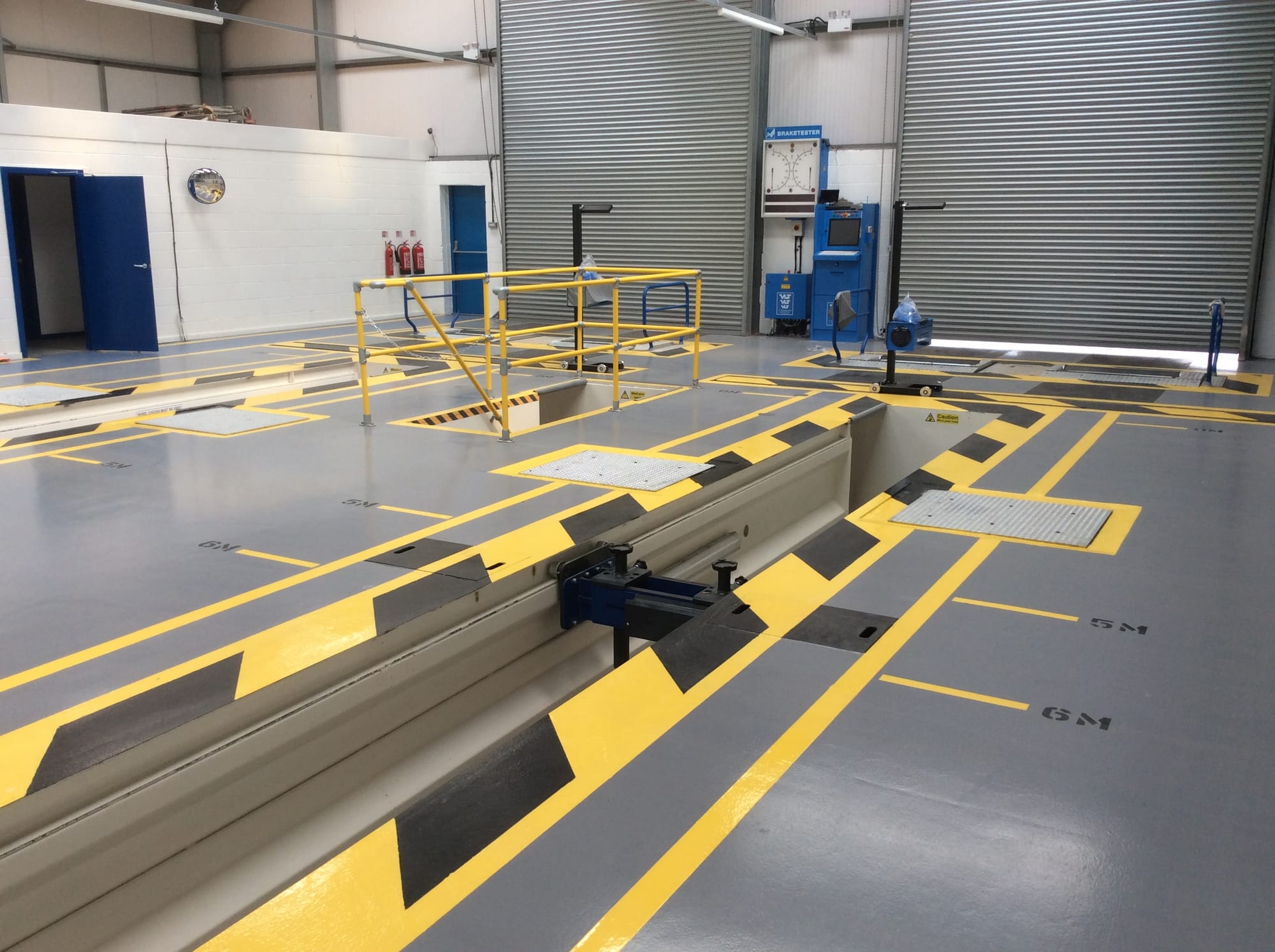 Both Lanes fully installed, resin floor finished, looking good.
