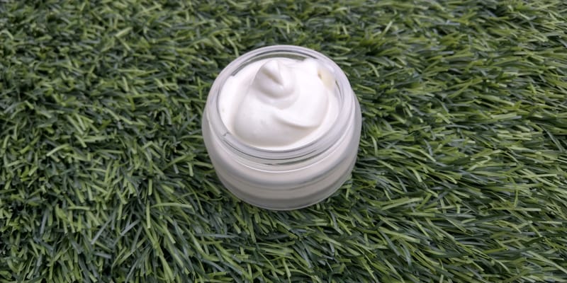 خلطة زبدة الأفوكادو والجوجوبا للوجه