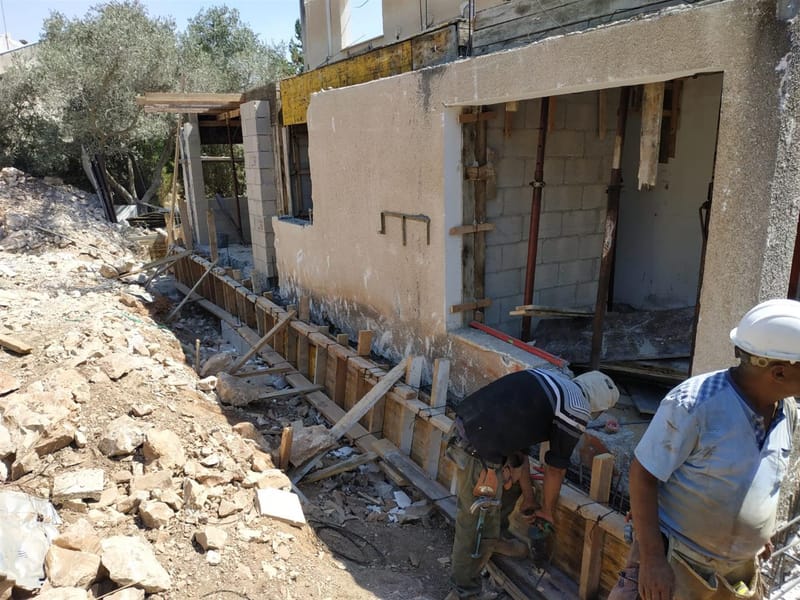 חיזוק יסודות ותוספת למבנה 