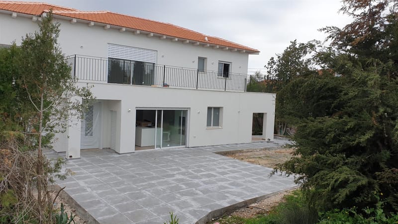 חיזוק יסודות ותוספת למבנה 