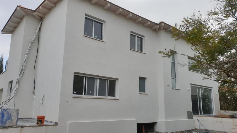 חיזוק יסודות ותוספת למבנה 