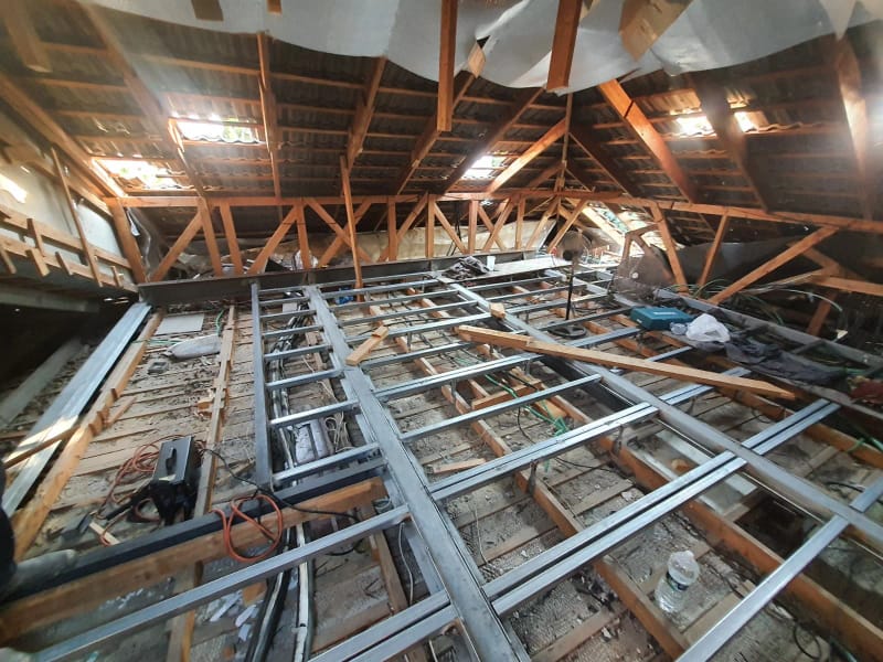 אדריכלות וקונסטרוקציה - עליית גג