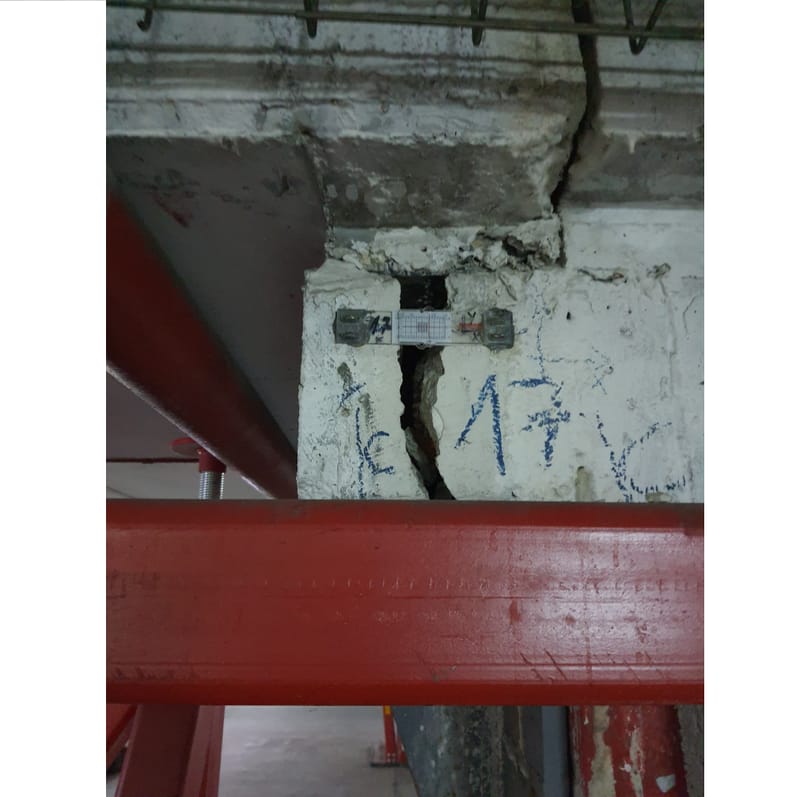 חיזוק עמודים סדוקים במבנה קומות