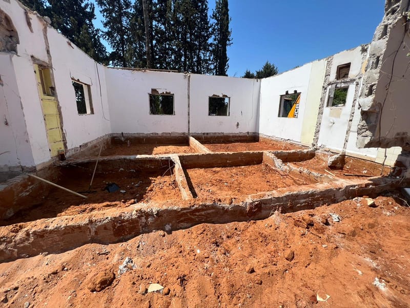 חיזוק יסודות וטיפול יסודי למבנה ישן בפרדס חנה