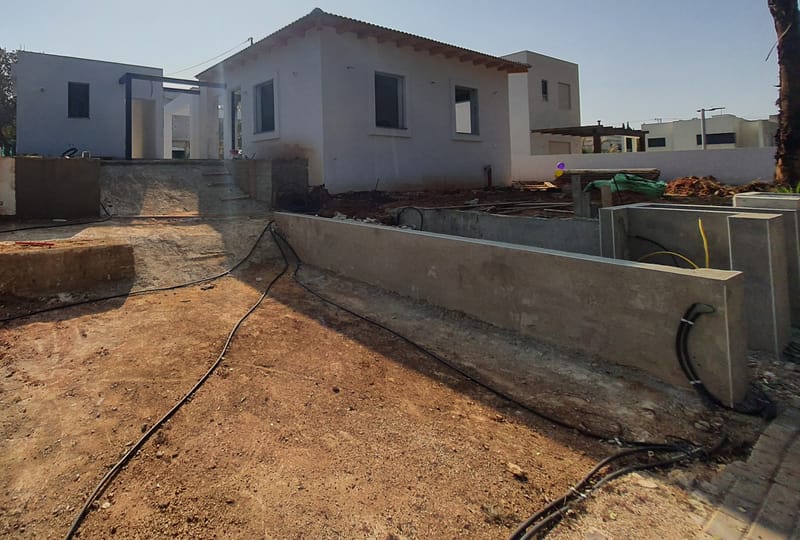 חיזוק יסודות וטיפול יסודי למבנה ישן בפרדס חנה