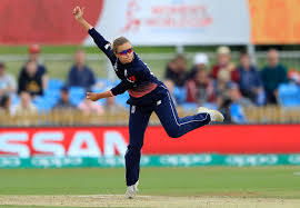 ECB award regional retainers to 25 domestic women's cricketers