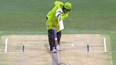Three umpire errors lead to renewed call for DRS in BBL