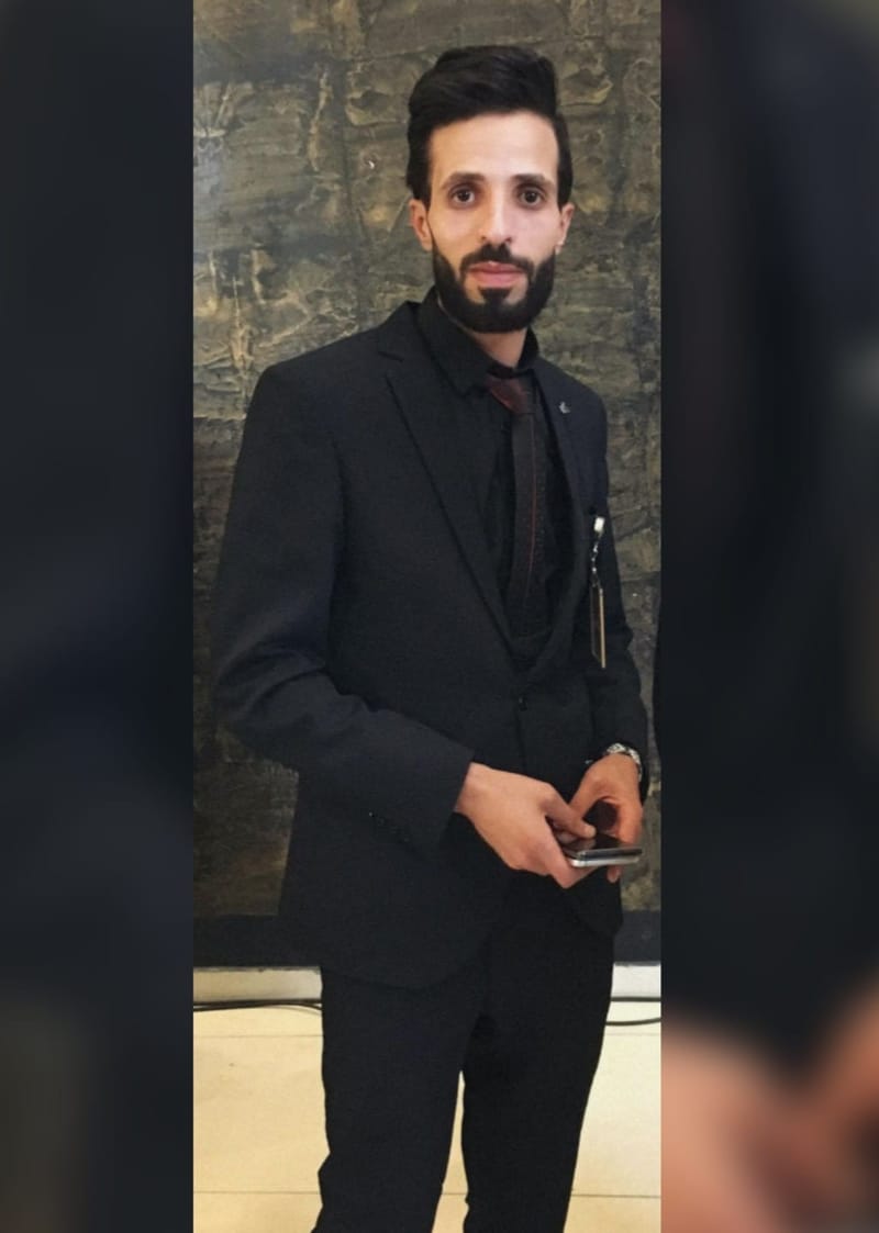 الرسام المبدع أحمد ابو غوش