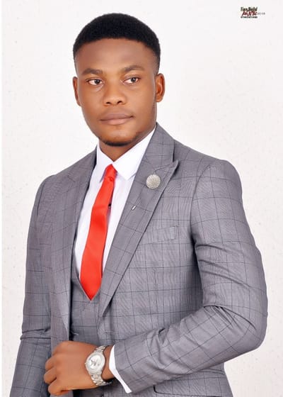 Sunday Joseph, Blogger And Youtuber Graduates From Covenant University In Style - Education