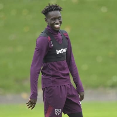 Barcelona to hold Domingos Quina talks with West Ham