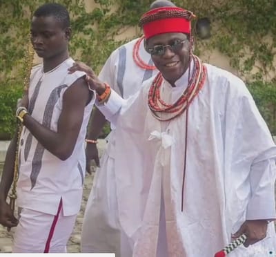 Oba Of Benin, Ewuaere, Arrives Abuja In His Rolls Royce And Private Jet