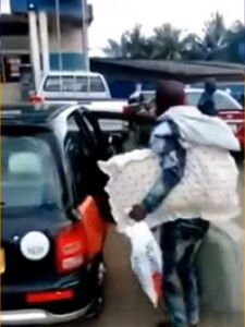 Ghanaian Man Storms Bank With Mattress, Pillow & Bedsheet (Video)