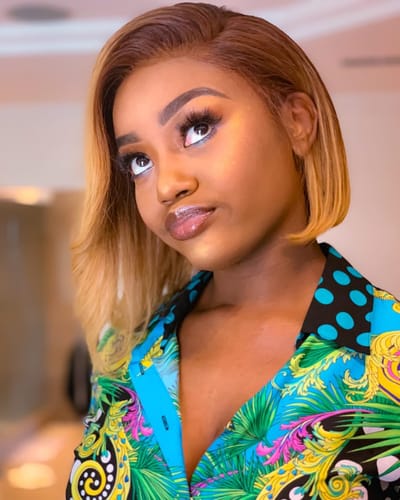 "U Look Drained & Pregnant" Fans React To Makeup Photos Of Davido Lover Chioma