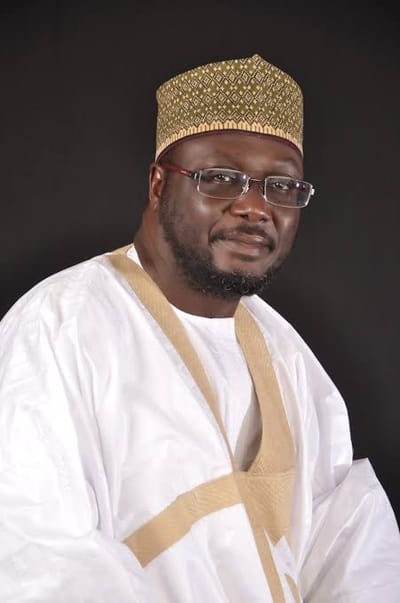 Senator Isa Zarewa Dumps APC With 300 Aspirants In Kano