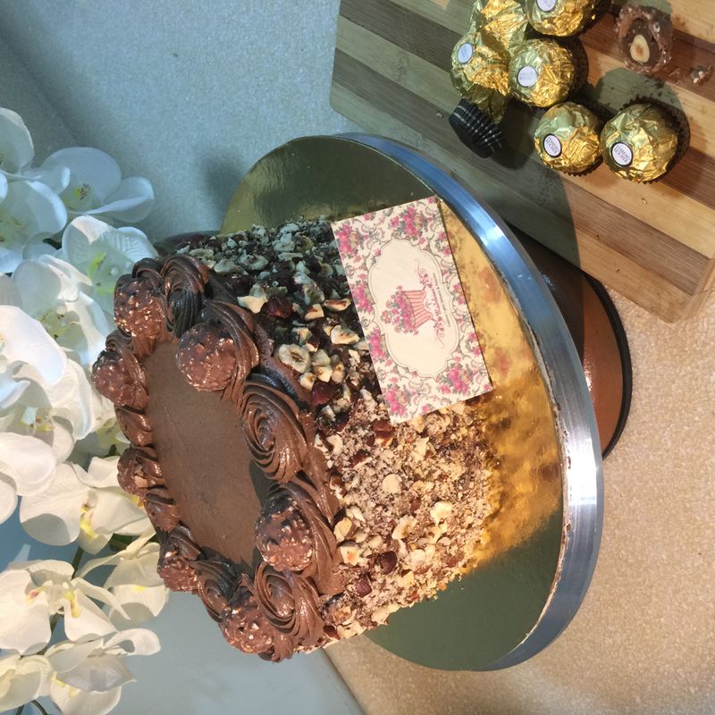 Ferrero rocher cake - فيريرو روشيه كيك