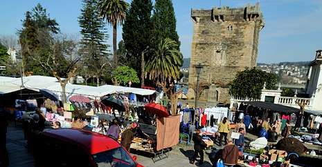 Mercadillo mensual de Ferrol