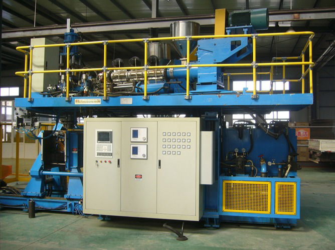 What is work principle of Automatic plastic blow molding machine made in China