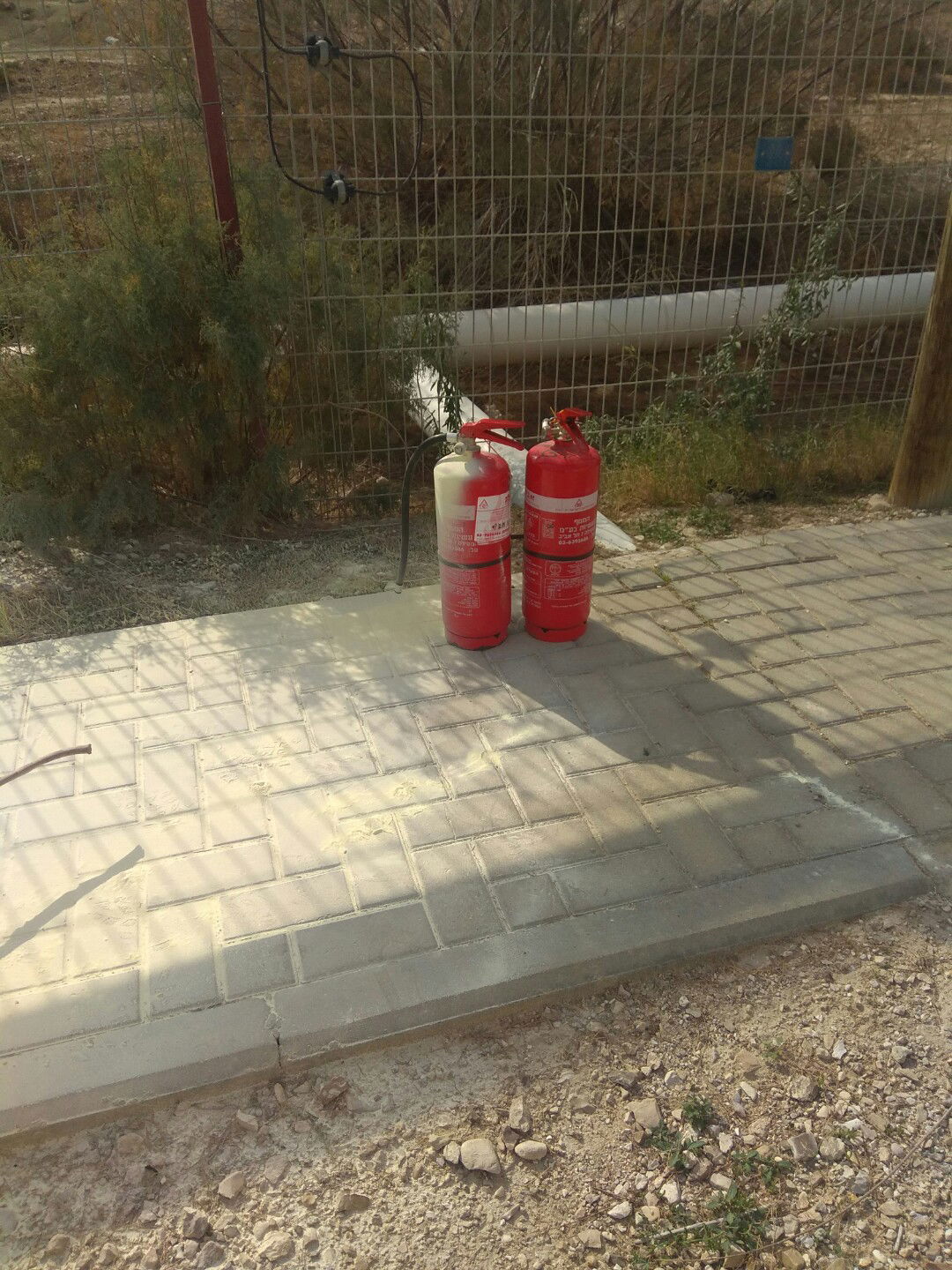 מעבר אלנבי למדו להתמודד עם שריפות וכיצד לכבות שריפות