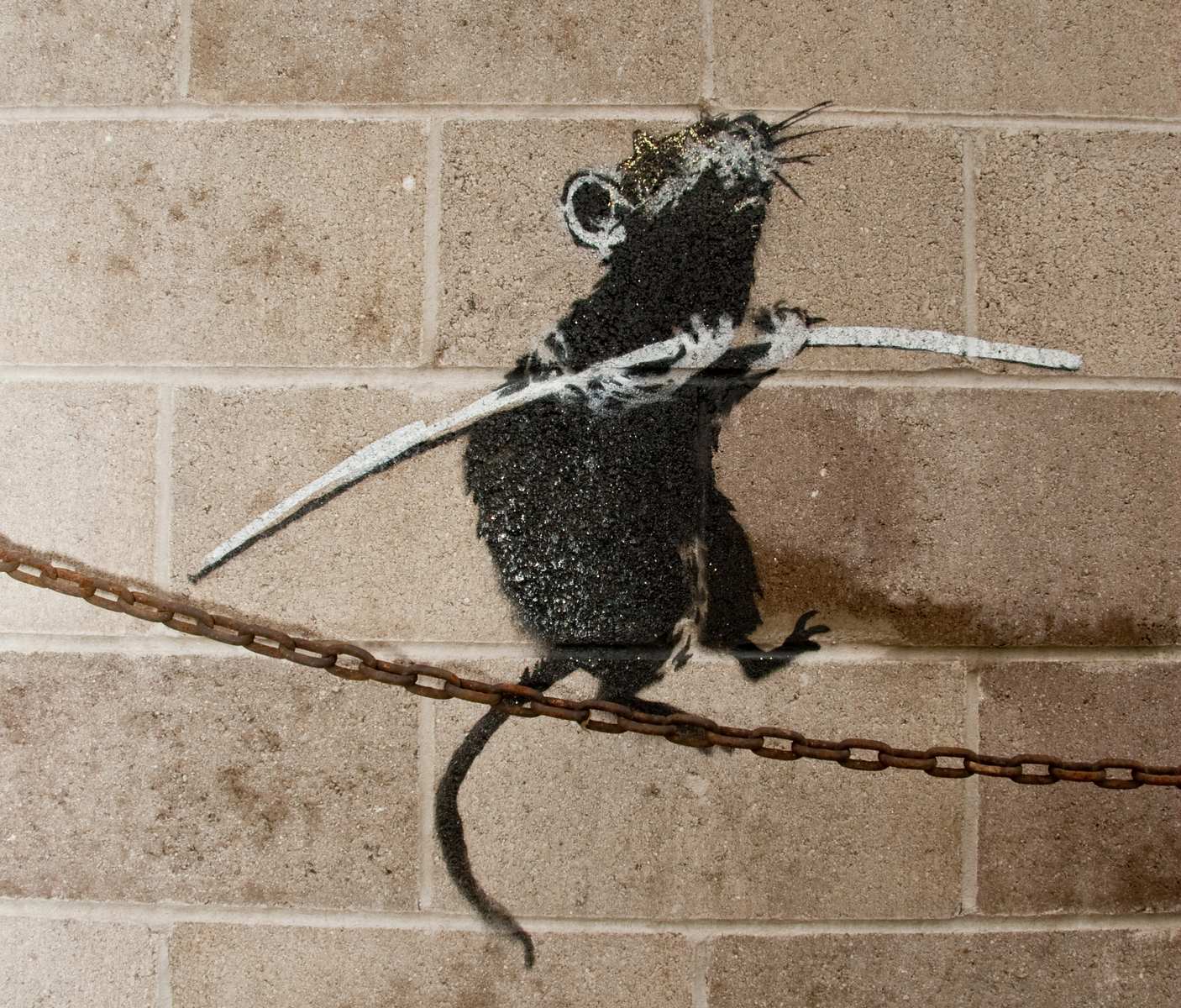 Rat on Chain (2)
