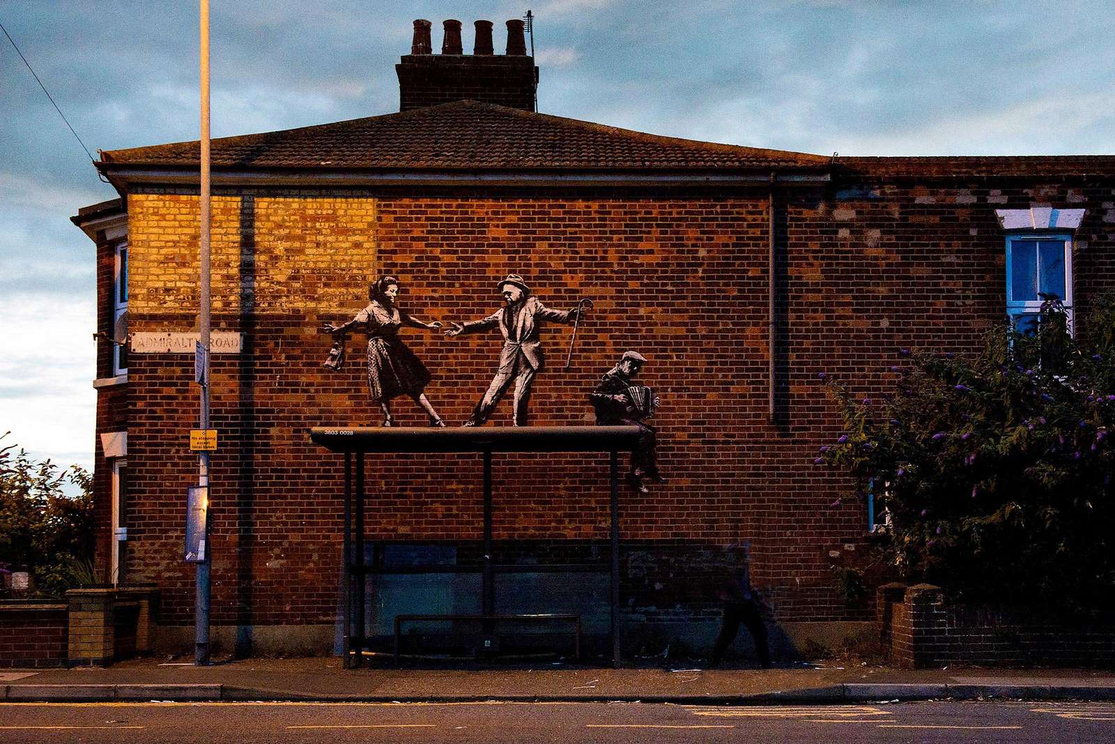 Bus shelter, Admiralty Road, Great Yarmouth (2)