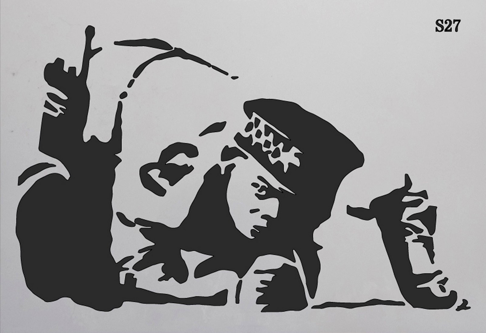Policeman snorting cocaine (2)