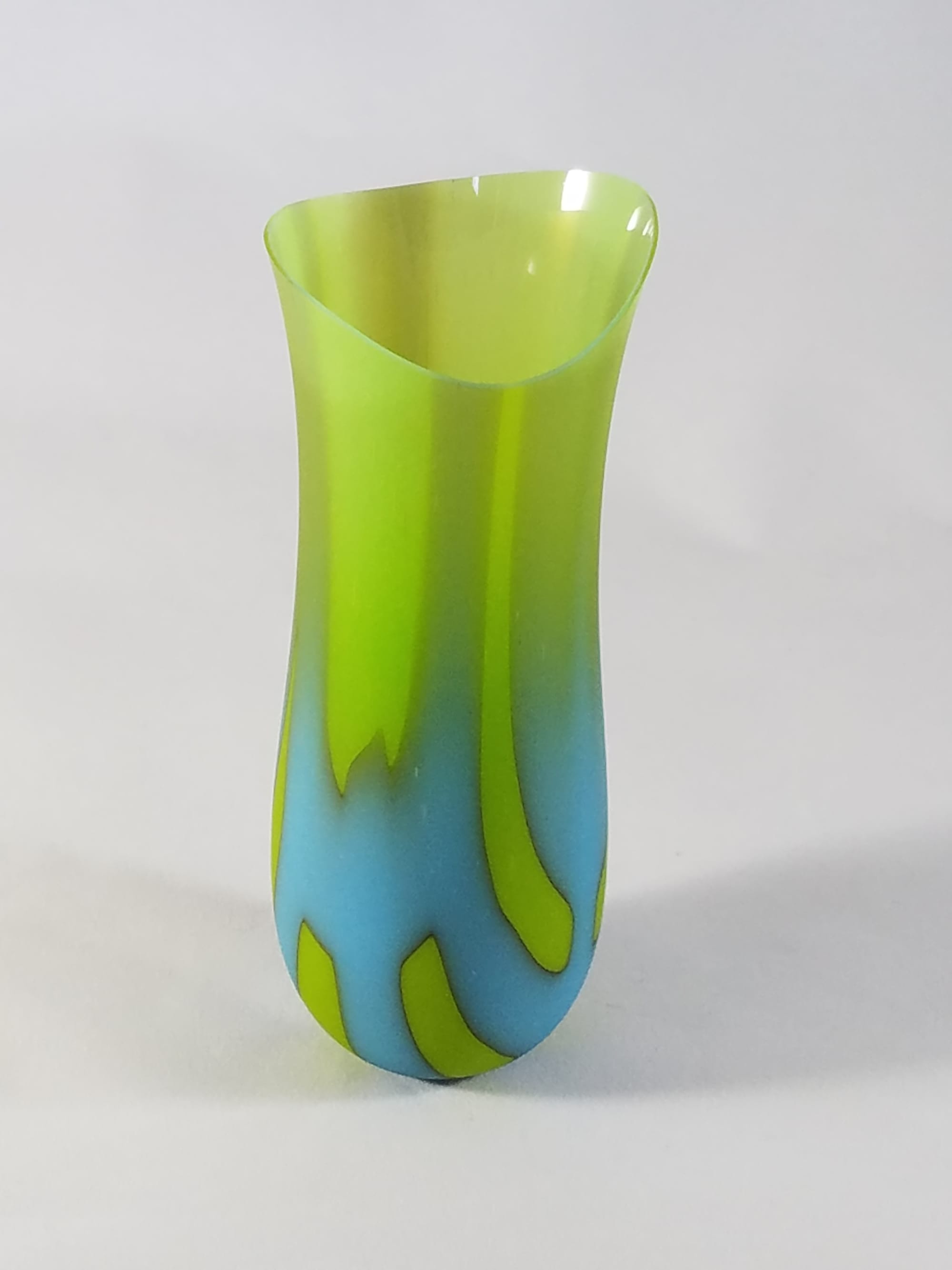 Green/Cyan Drop Vessel