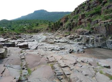 Mount Phakwe overlooking iNadi River taken from Mpenjane