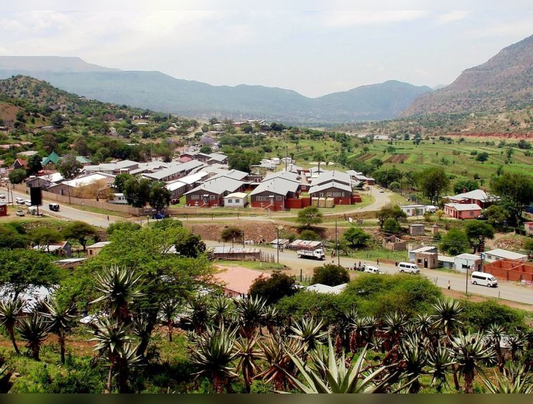 Church of Scotland hospital in KwaMabaso from across R 33. Behind it are mountains and escarpments of Mbhono village in Mabomvini. Across the Tugela is a village called Mahlabathini. Beautiful Msinga proudly complemented by a serene weather condition and green shrubs...