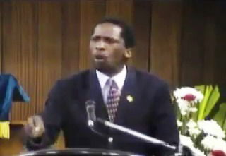 This is the definition of the real Christian ministry: Hhayi indaba yokuvula iBhayibheli uxoxe indaba endala okudala iphindwaphindwa