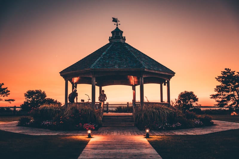 DECKS, ARBORS & GAZEBOS