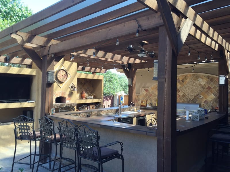 OUTDOOR KITCHENS, FOUNTAINS, WATERFALLS