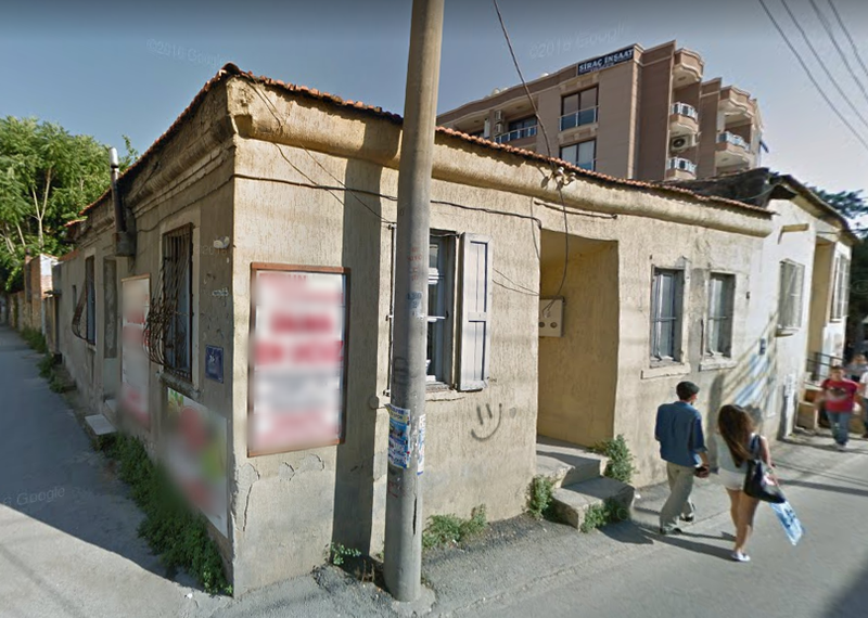 Buca'nın tarihi evleri yok olmaya devam ediyor