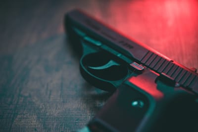 C’était pour offrir" : un Gersois débarque armé lors d’une soirée d’anniversaire et met en joue un invité