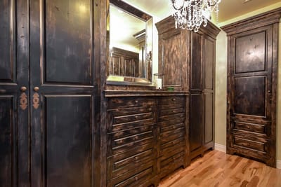 Custom Closets image