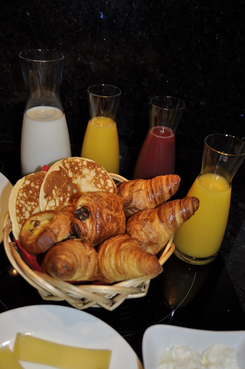 La viennoiserie, les confitures maison...
