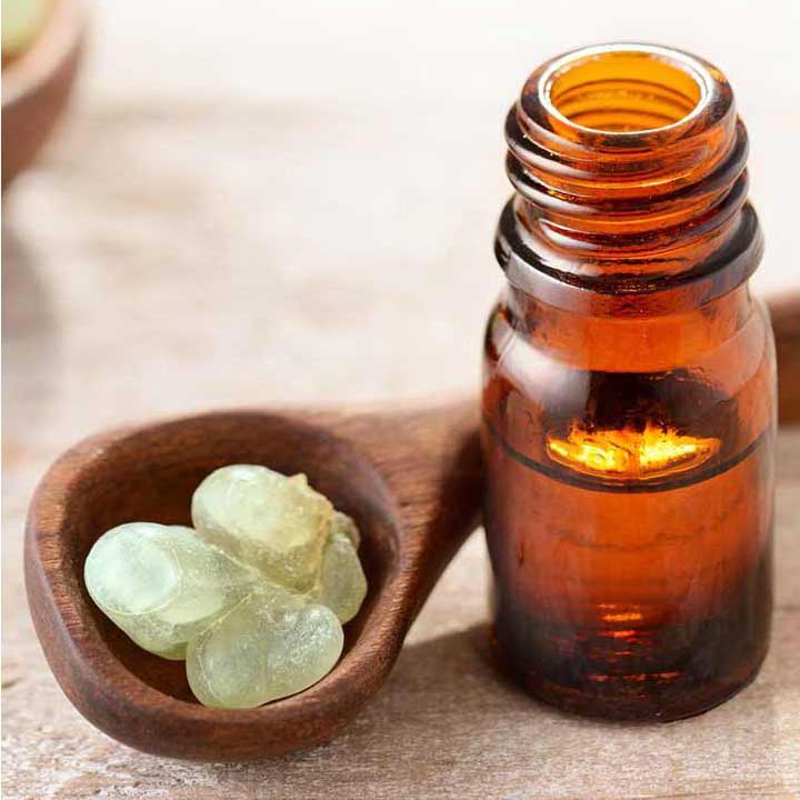 Cách dùng tinh dầu trầm hương quý hiếm