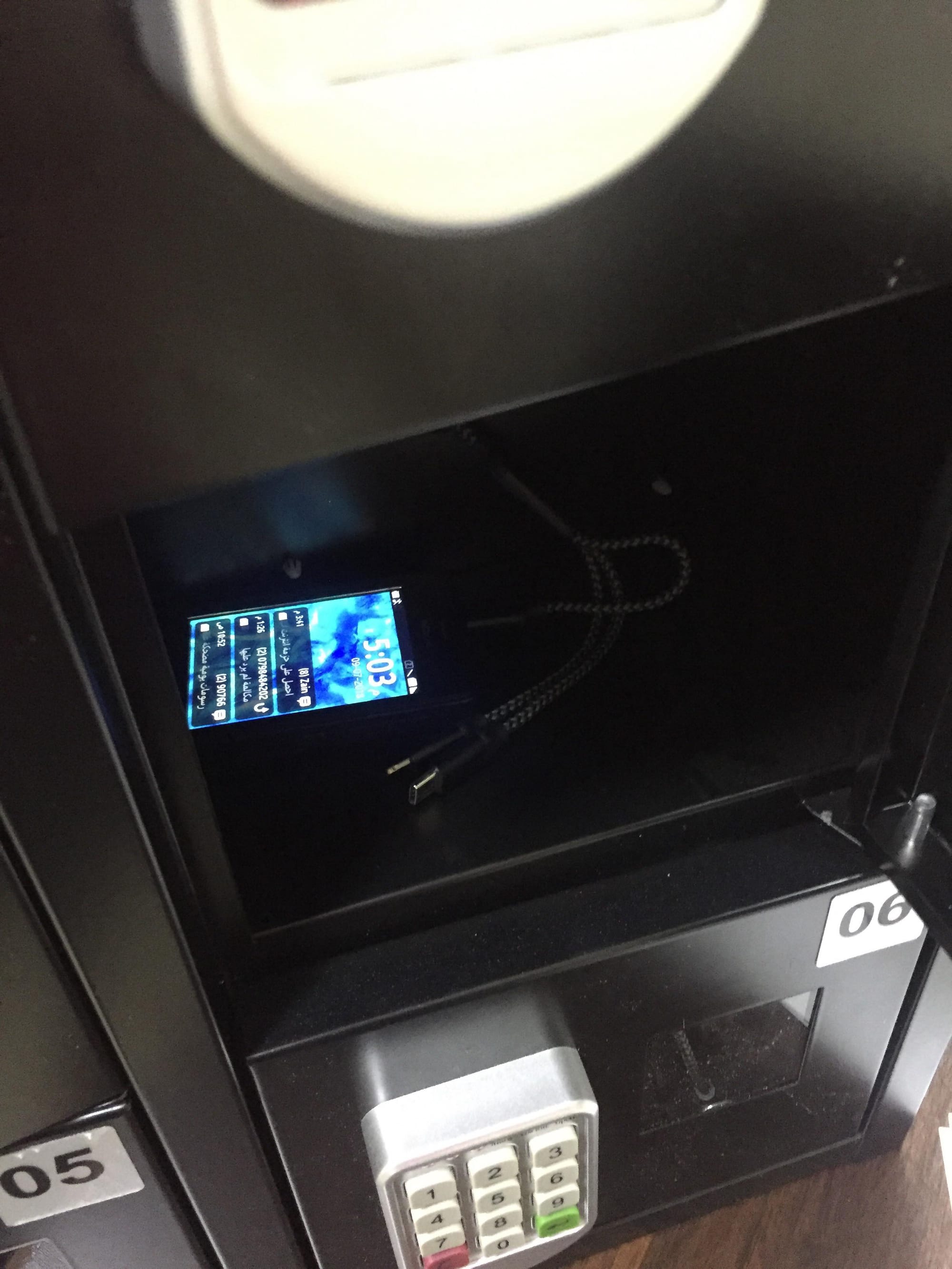 Vending mobile charging station. product thumbnail 5