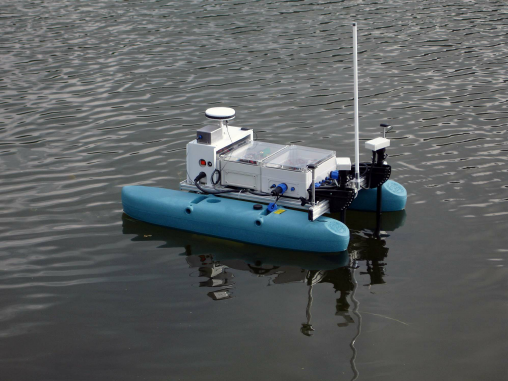 smart dicovery boat - Copy - Copy