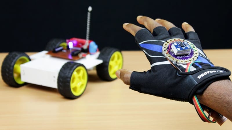 magic gloves control car