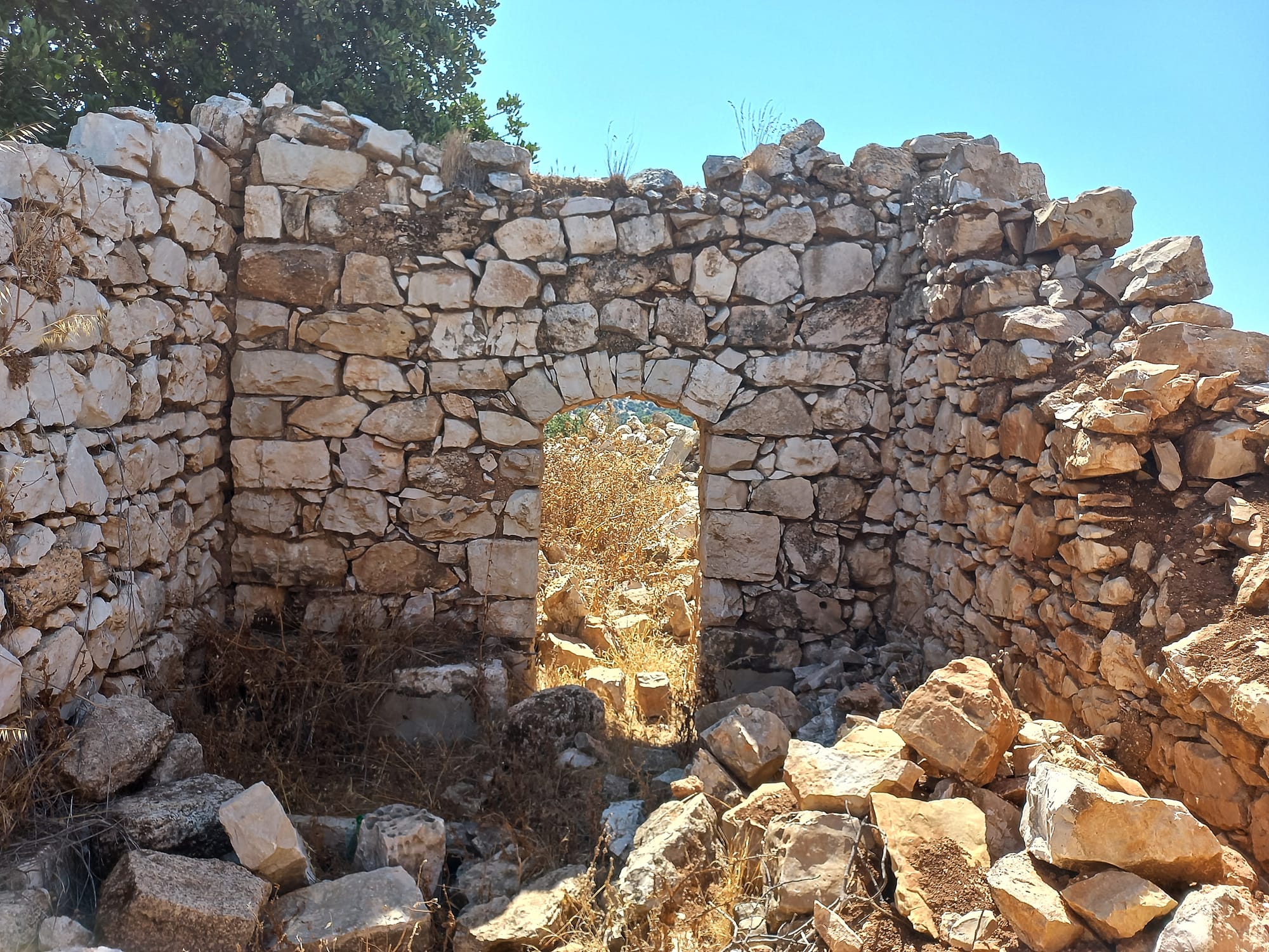 Mar Elias area