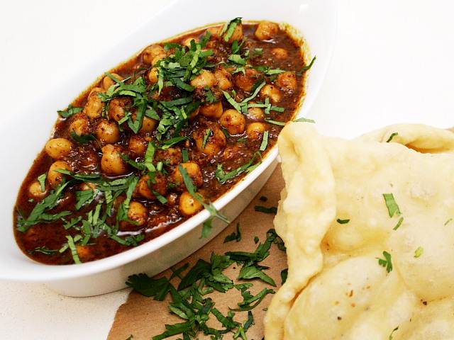 Chole & Garlic Naan