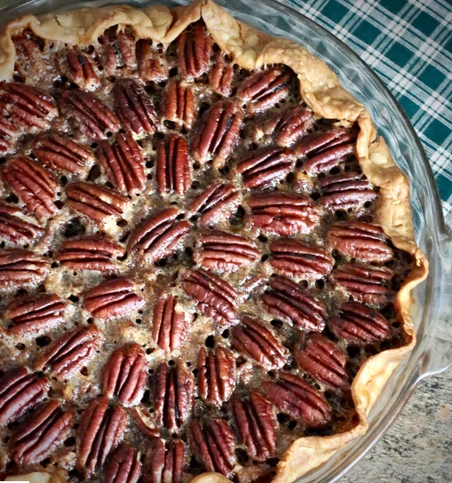 Kentucky Derby Pie - Bourbon Pecan Pie - KETO style!