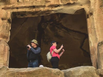 מי אנחנו image